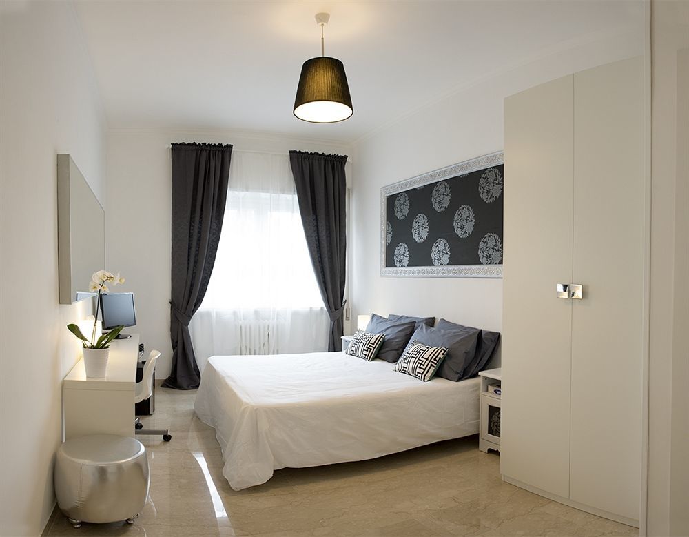 Romantic Nest In Hotel Rom