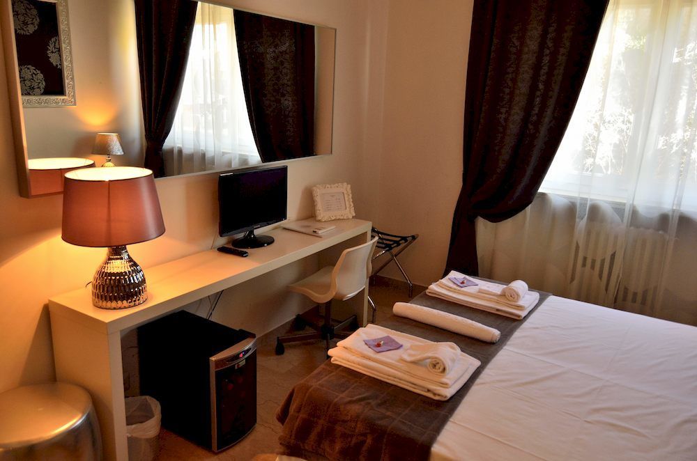 Hotel Romantic Nest In Rom